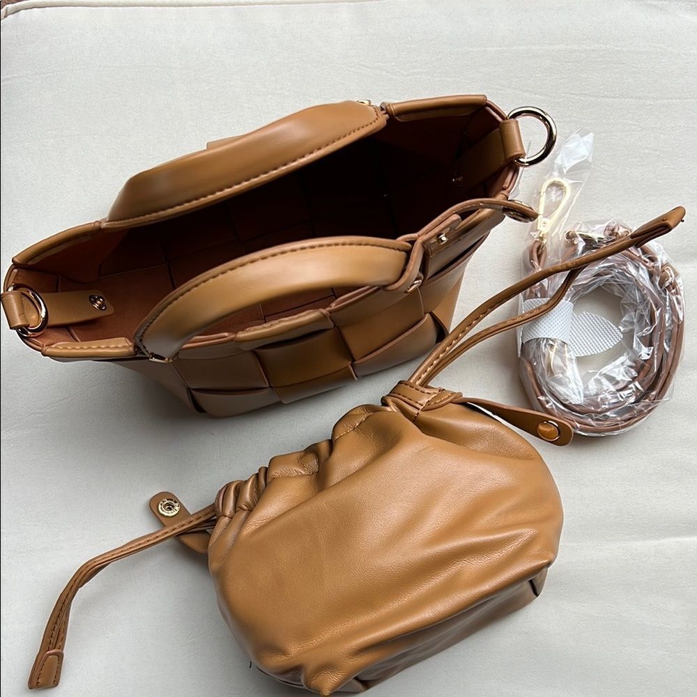 Forever 21 Brown Faux Leather Tote with Woven Design and Gold Accents - Picture 3 of 14